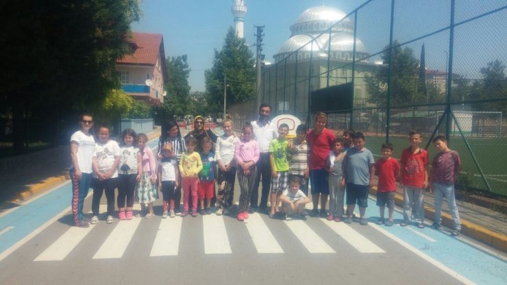 Oyun Sokağı çocukların vazgeçilmez noktası oldu