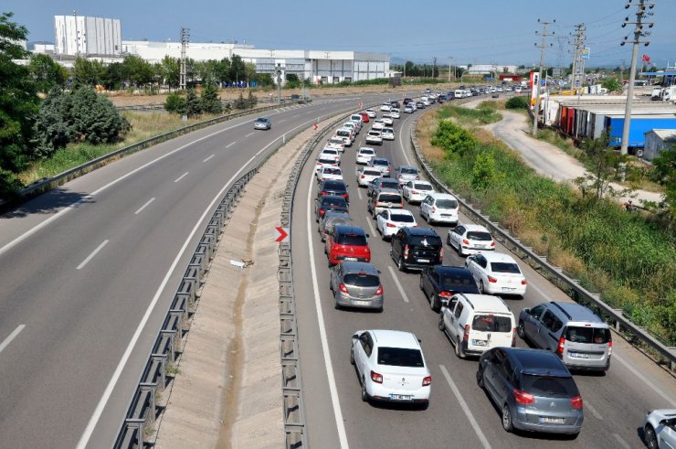 Bayram tatili için yola çıkacaklara uyarı