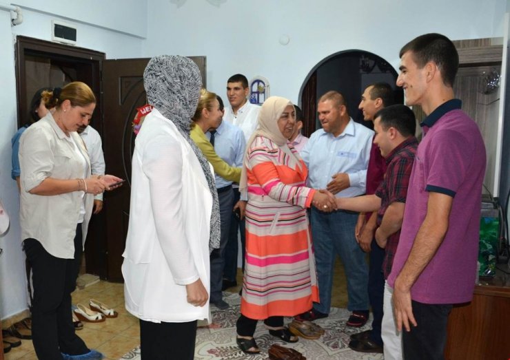 Bayan Özhaseki ve Bayan Kamçı’dan Umut Evlerine Ziyaret