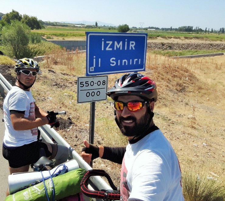 Protez bacağıyla bin kilometre pedal çevirdi