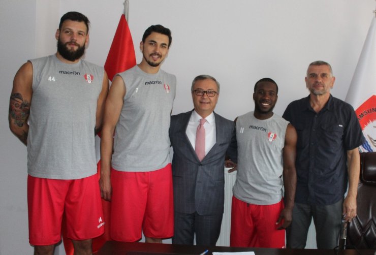 Anakentspor’da yeni transferler imzaları attı