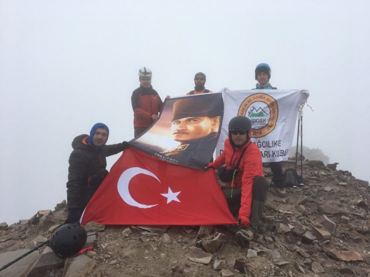 Zafer Bayramı’nı zirvede kutladılar