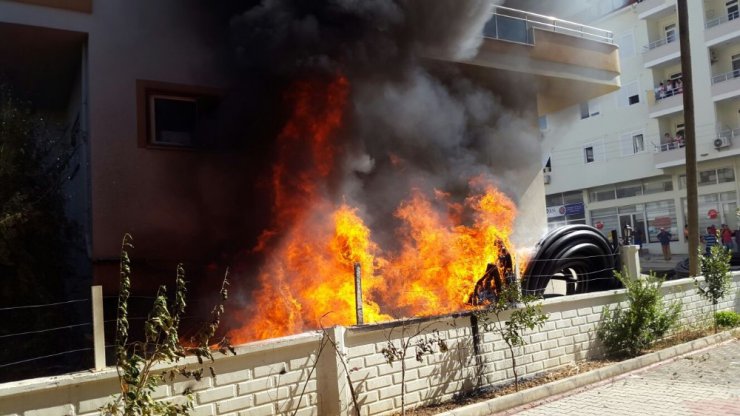 Antalya’da korkutan yangın