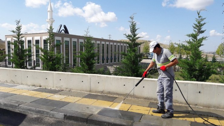 Büyükşehir’den Ankara genelinde bayram temizliği