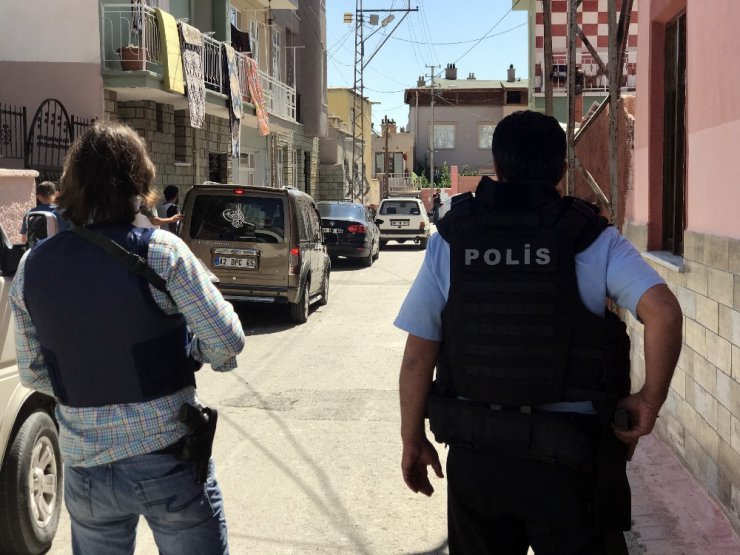 Rehine ihbarı polisi harekete geçirdi