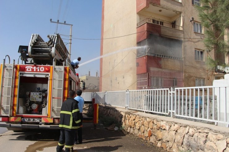 Nusaybin’de ev yangını: 1 kişi zehirlendi