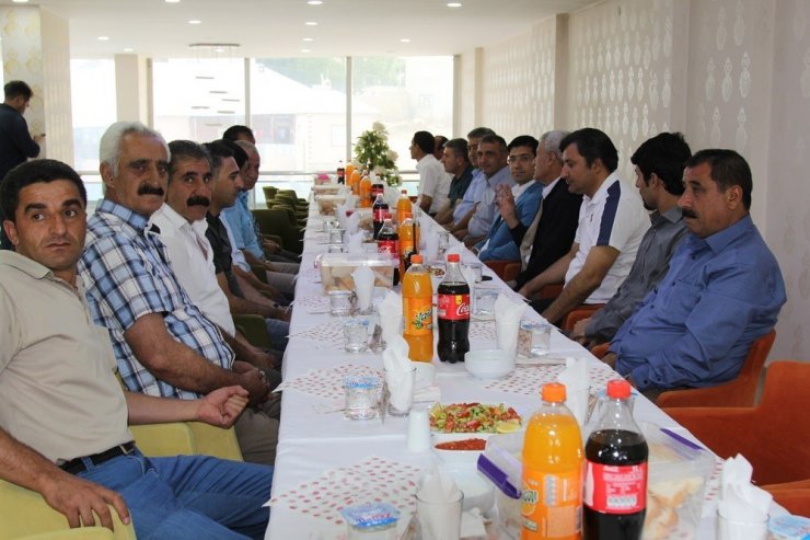 Başkan Vekili Öztürk, belediye personelinin yemek davetine katıldı