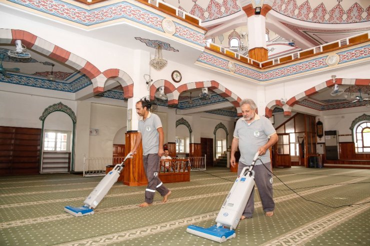 Şehitkamil’deki camiler Bayram Namazı’na hazır