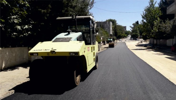 Kahta Belediyesi asfalt çalışmalarını sürdürüyor