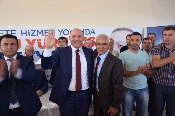 Dumlupınar AK Parti’de Murat Arıburnu güven tazeledi