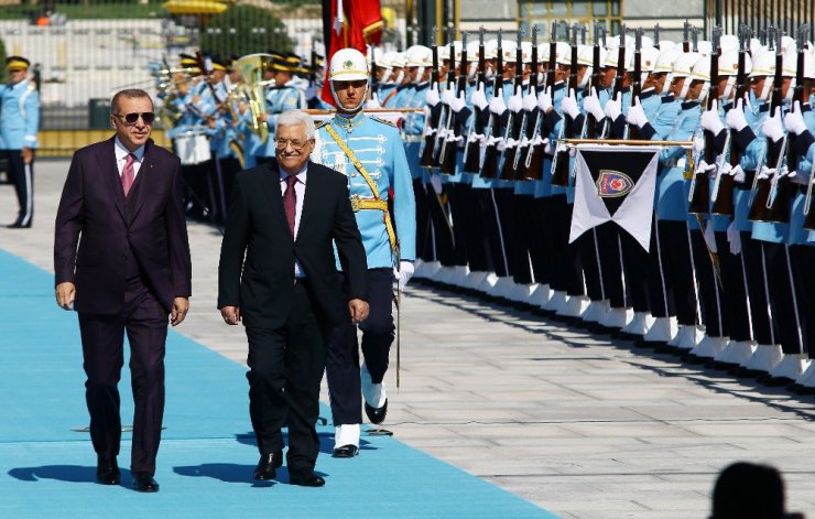 Cumhurbaşkanı Erdoğan, Filistin Devlet Başkanı Abbas’ı resmi törenle karşıladı