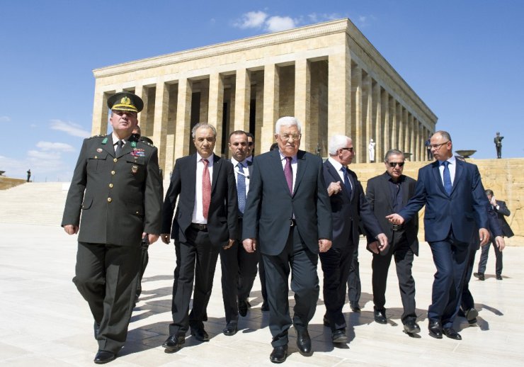 Filistin Devlet Başkanı Abbas, Anıtkabir’i ziyaret etti