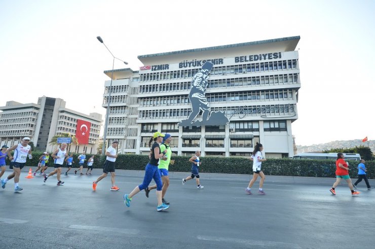 İzmir’in kurtuluşu için koşacaklar