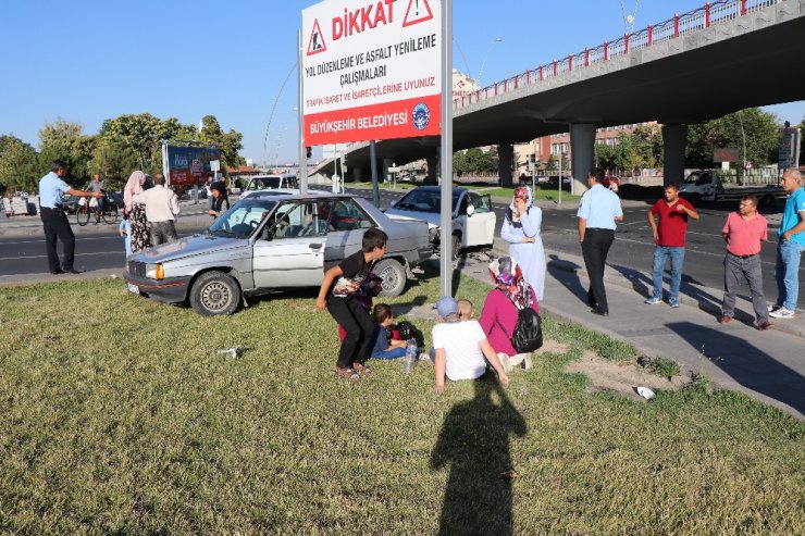 Araçlar kaza yaptı, çocuklar ağladı