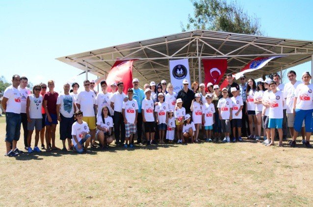 Kocaeli Emniyeti, şehit ve gazi çocuklarının yüzünü güldürdü