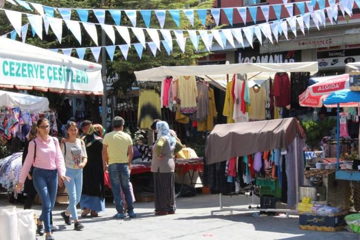 Niğde çarşıları bayram telaşı yaşıyor