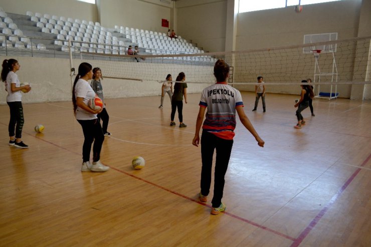 Yaz spor okullarına yoğun ilgi