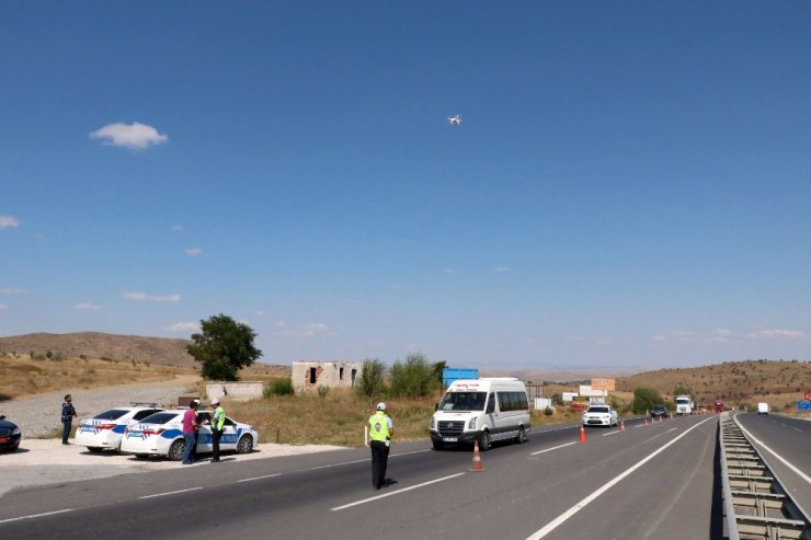 Yozgat’ta bayram trafiğine ’drone’lu denetim