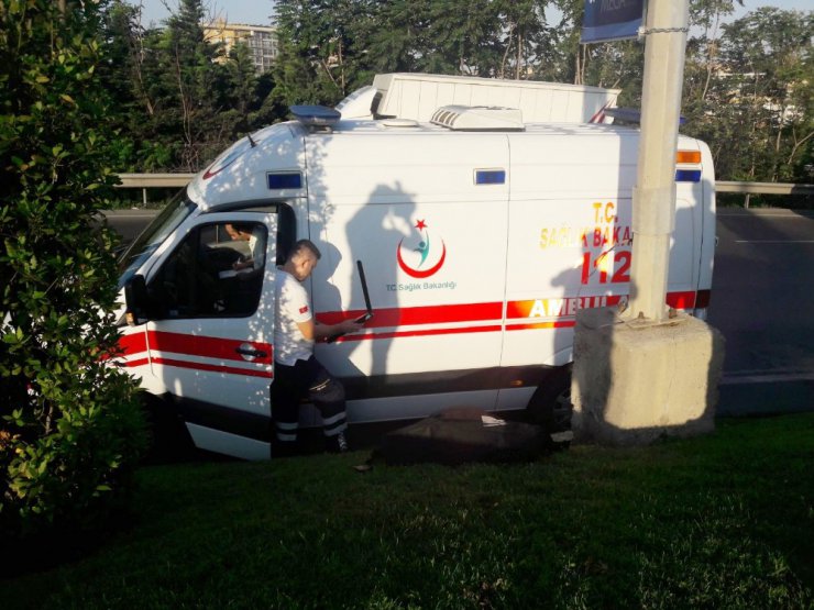 Zeytinburnu’da yol kenarında erkek cesedi bulundu