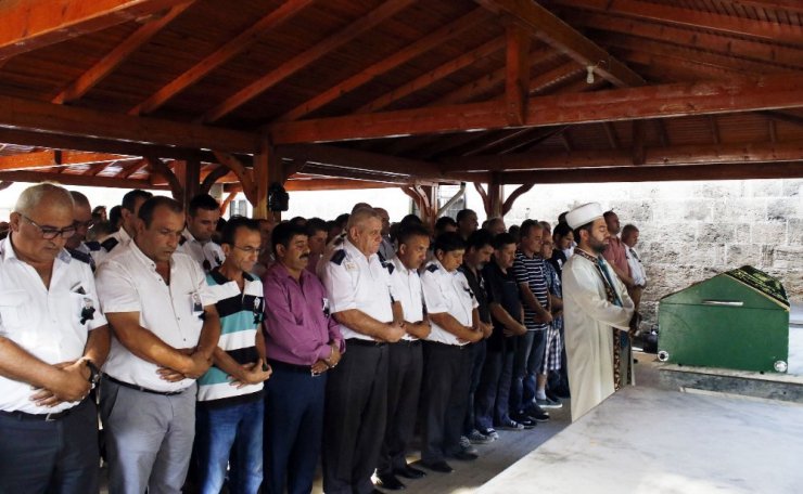 Mesai arkadaşları talihsiz şoförü unutmadı