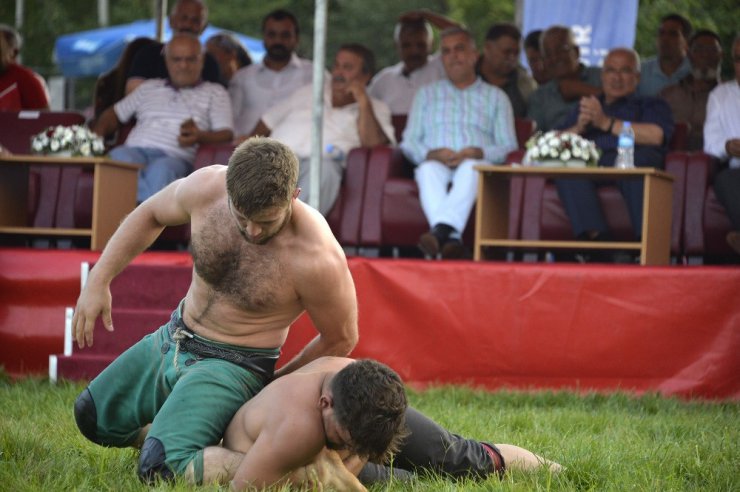 Karakucak güreşleri sona erdi