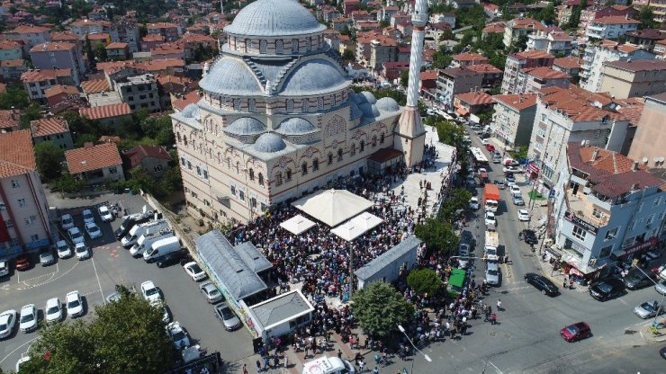 Vatan Şaşmaz’ın cenaze töreni havadan görüntülendi