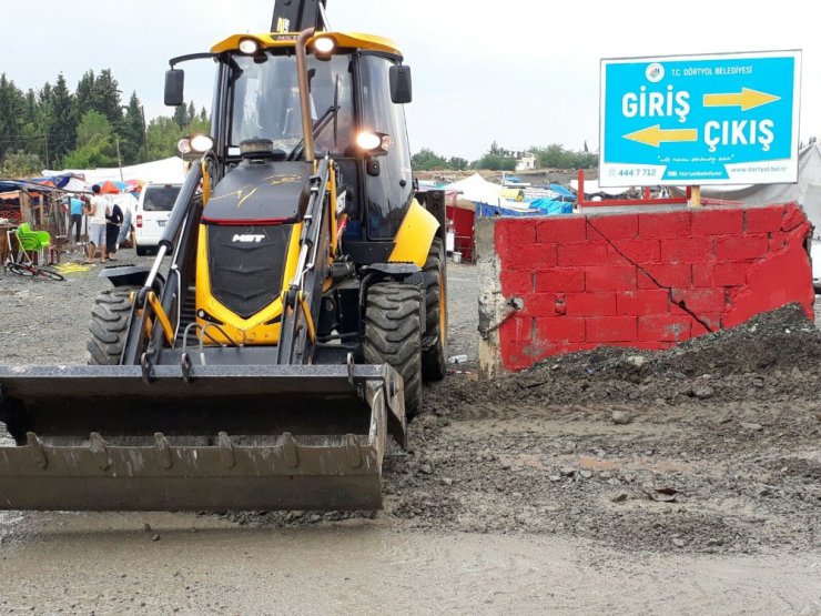 Hatay’da sağanak yağış etkili oldu