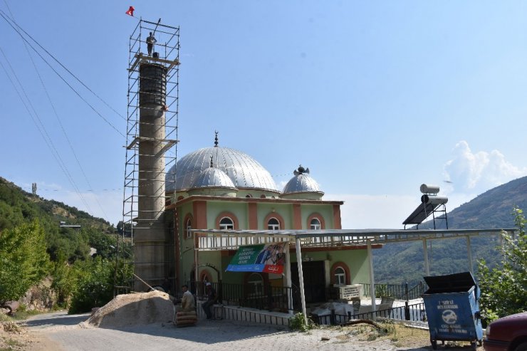 Nazilli Belediyesi Çatak Mahallesi camisini düzenliyor