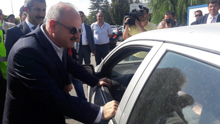 Vali Çakacak bayram trafiği konusunda sürücüleri uyardı