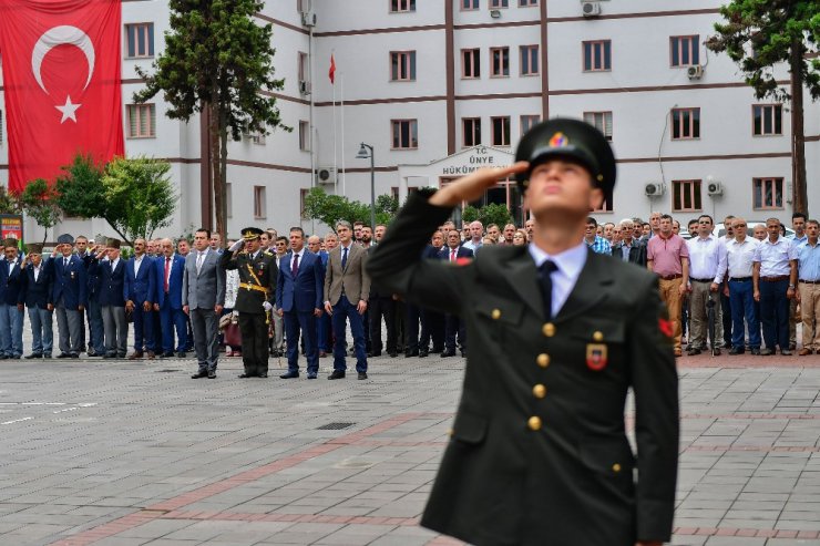 Ünye’de Zafer Bayramı coşkusu