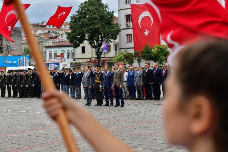 Ünye’de Zafer Bayramı coşkusu