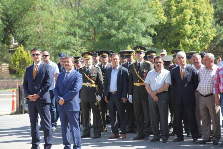 Bitlis ve ilçelerinde 30 Ağustos Zafer Bayramı kutlandı