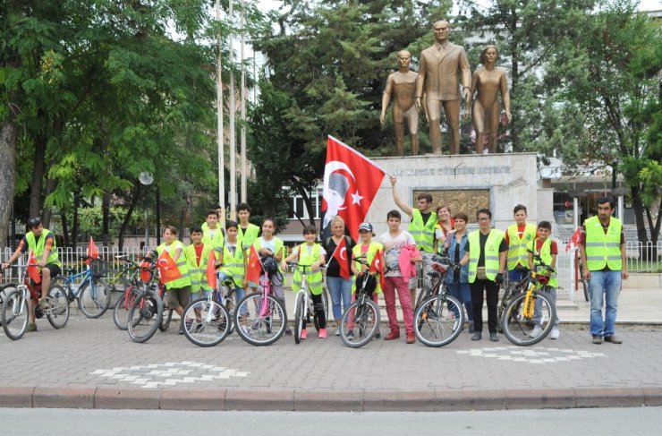 Bafra’da 30 Ağustos bisiklet turu