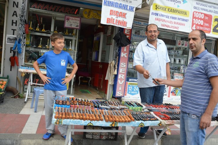 Bıçakçılarda bayram yoğunluğu