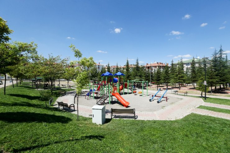 Sincan’da park ve spor alanları yapımı devam ediyor