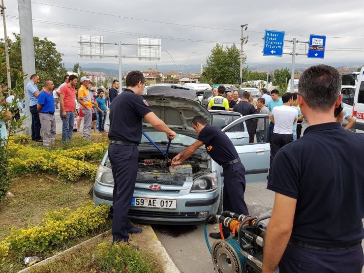 Tokat’ta iki ayrı trafik kazası: 10 yaralı