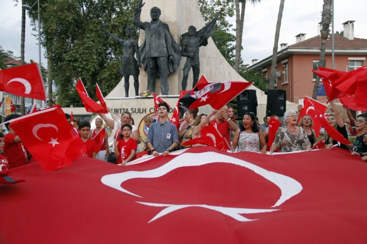 Alanya’da ‘fener alayı’na yoğun ilgi