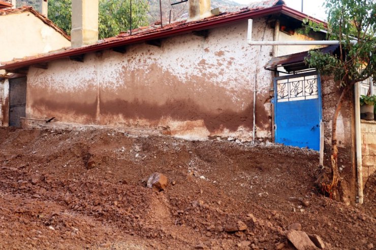 Denizli’de afetzedeler gözyaşları içerisinde o anları anlattı