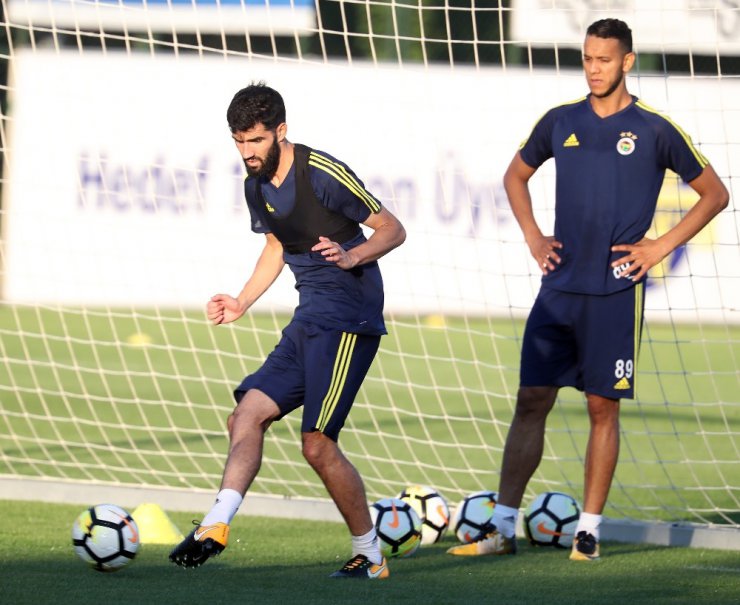 Fenerbahçe’nin yeni transferi Neto ilk antrenmanına çıktı