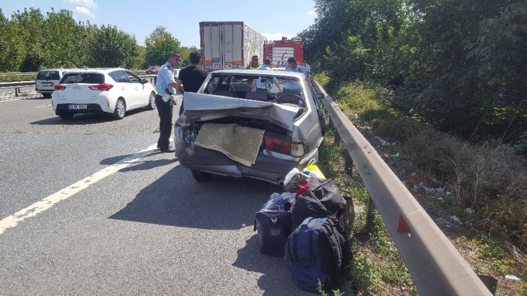 Kocaeli TEM’de trafik kazası: 4 yaralı