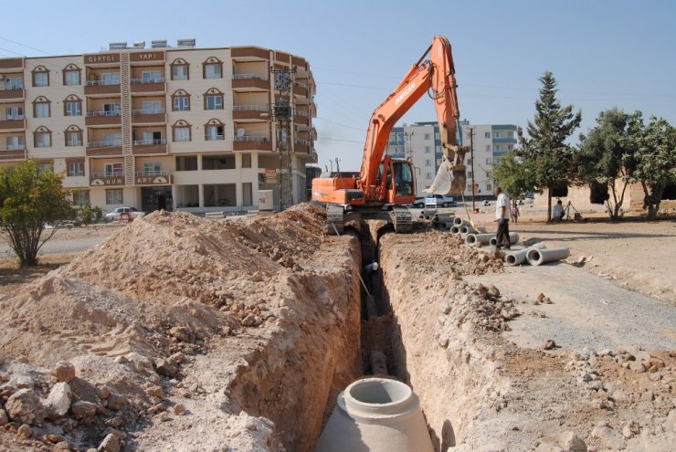 Ceylanpınar’da alt yapı çalışmaları sürüyor