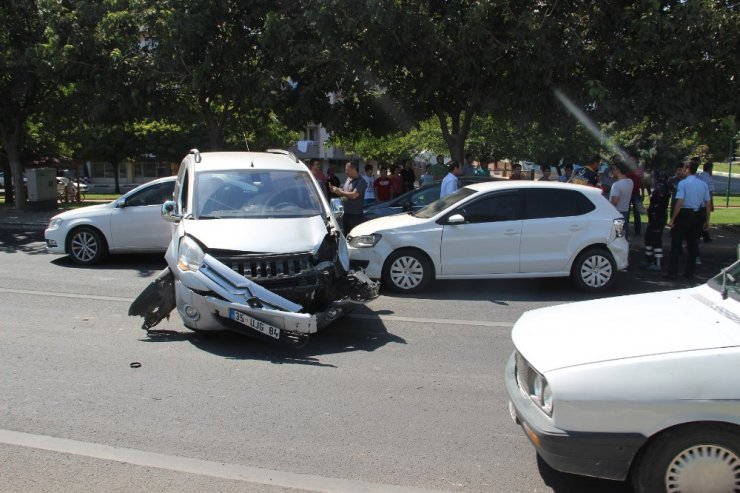 Şanlıurfa’da zincirleme kaza : 2 yaralı