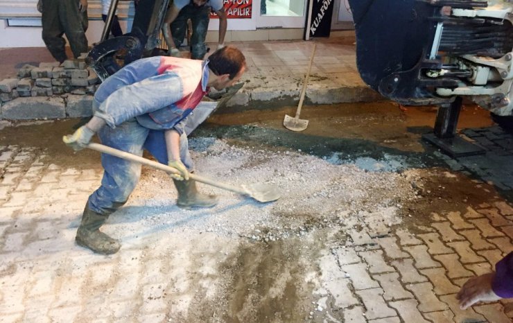 VASKİ, bayram tatilinde de çalışmaya devam ediyor