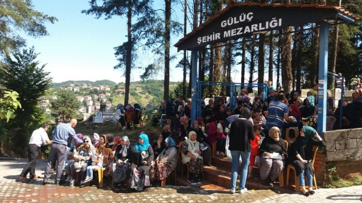 Gülüç Belediyesi mezarlıklarda Kur’an-ı Kerim okuttu