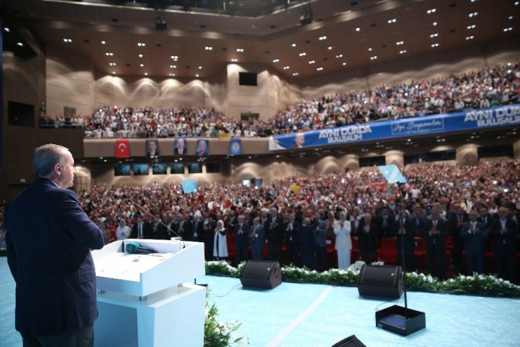 Cumhurbaşkanı Erdoğan: "Ya öleceğiz, ya olacağız"