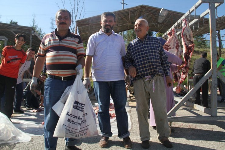 Büyükşehir mezbahalarında kesim yapıldı