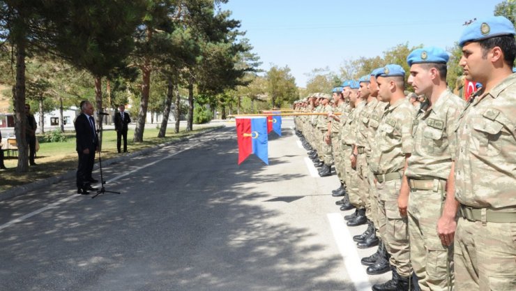 Vali Zorluoğlu, bayramda görev yapan güvenlik güçlerini ziyaret etti