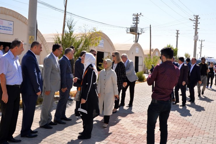 AK Parti Genel Başkan Yardımcısı Ravza Kavakçı Kan Midyat’ta