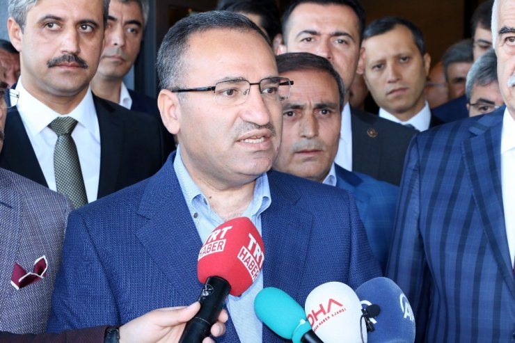 Bozdağ, "Kuzey Irak’ta referandumun yapılması doğru değildir"