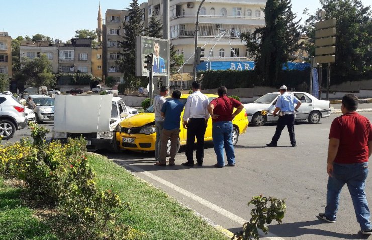 Şanlıurfa’da trafik kazası: 2 yaralı